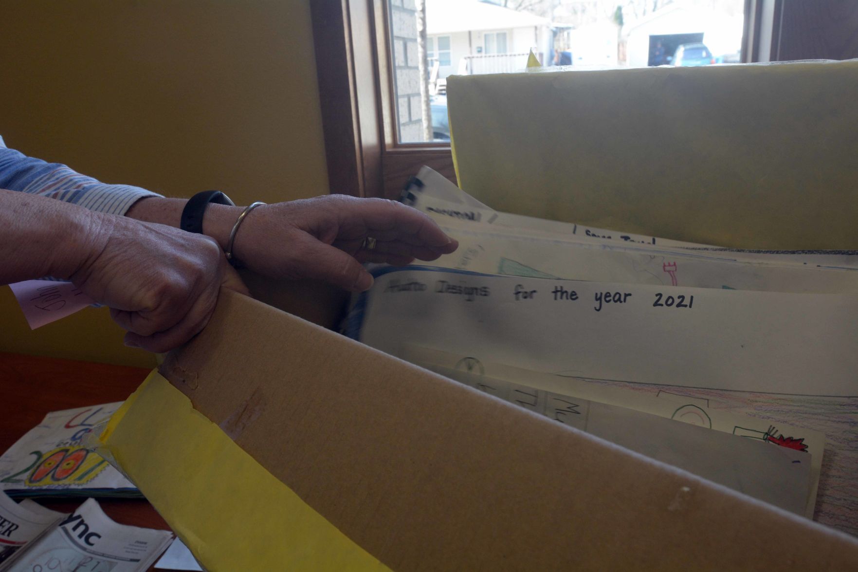 Portage students create time capsule